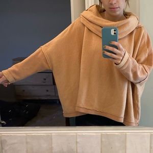 Free People oversized terracotta orange neutral sweater. Fits like a M, sized XS